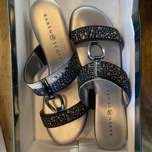 Karen Scott Eanna Sandals Size 7.5M